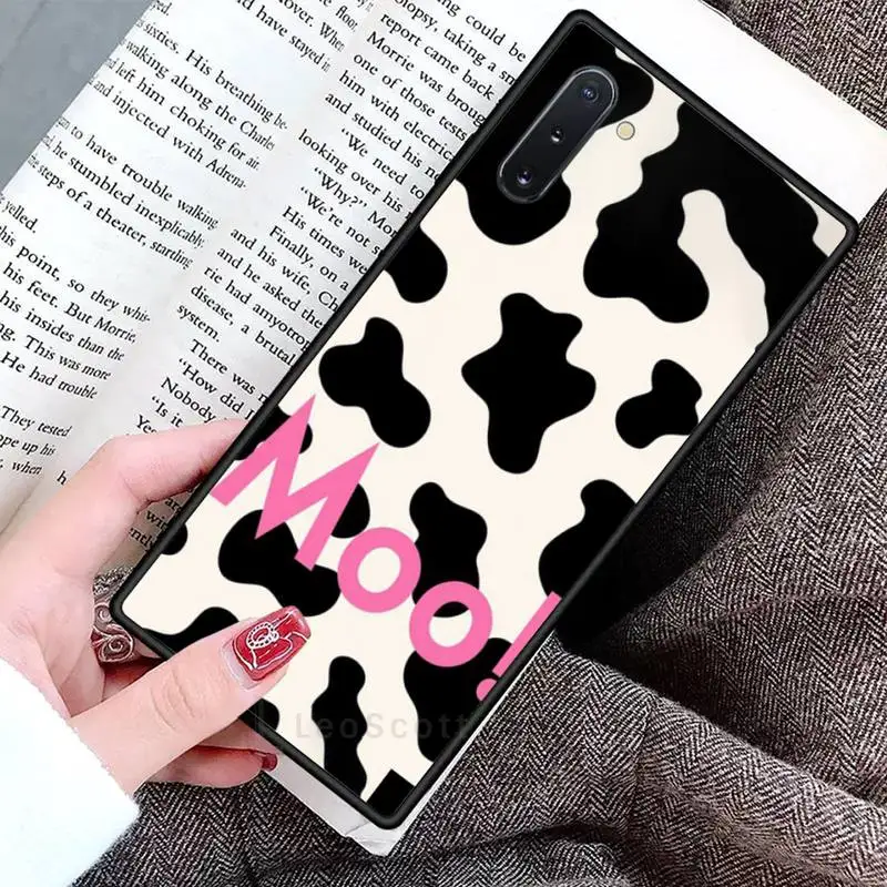 Cow Pattern Phone Case For Samsung Galaxy S8 S9 S10 Plus S10E Note 3 4 5 6 7 8 9 10 Pro Lite cover
Cow Pattern Phone Case For Samsung Galaxy S8 S9 S10 Plus S10E Note 3 4 5 6 7 8 9 10 Pro Lite cover