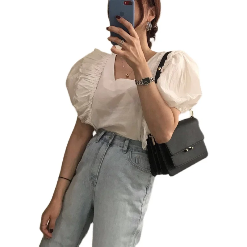 2021 Summer Korean Chic Sweet Western Style Youthful-Looking Lace Patchwork Puff Sleeve Small Square Collar Shirt Short Top
2021 Summer Korean Chic Sweet Western Style Youthful-Looking Lace Patchwork Puff Sleeve Small Square Collar Shirt Short Top