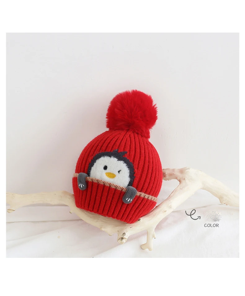 Wool Children's Hoods For Men And Women Baby Hair Balls Cartoon Little Penguin Knit Winter Winter Warm Hats Hot New2021
Wool Children's Hoods For Men And Women Baby Hair Balls Cartoon Little Penguin Knit Winter Winter Warm Hats Hot New2021