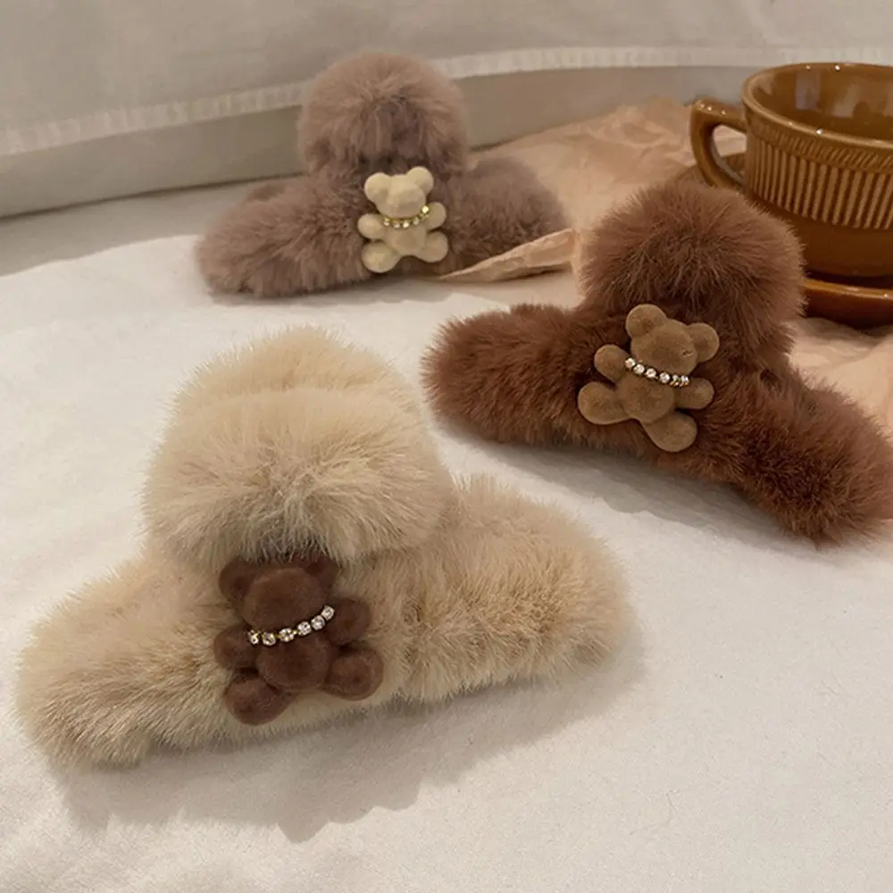 Temperament Autumn And Winter Cartoon Bear-shape Women Headdress Plush Hair Claw Shark Clip Korean Style Headwear
Temperament Autumn And Winter Cartoon Bear-shape Women Headdress Plush Hair Claw Shark Clip Korean Style Headwear