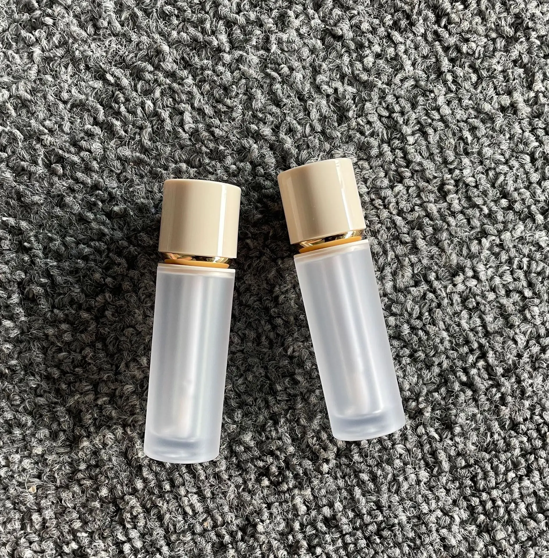 4ml Light Yellow Frosted Lip Gloss Tube Plastic Lip Gloss Empty Tube Cosmetic Wand Lipgloss Packaging Container
4ml Light Yellow Frosted Lip Gloss Tube Plastic Lip Gloss Empty Tube Cosmetic Wand Lipgloss Packaging Container