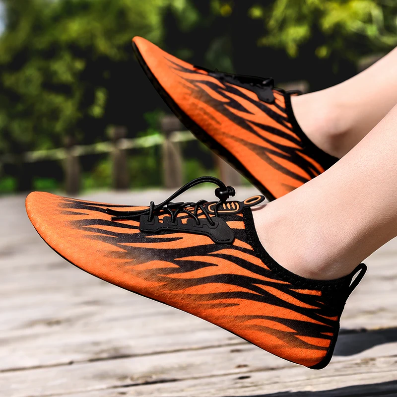 Unisex Sneakers Swimming Shoes Outdoor Water Sports Seaside Beach Aqua Surfing Footwear for Men Women Quick-Drying Aqua Shoes
Unisex Sneakers Swimming Shoes Outdoor Water Sports Seaside Beach Aqua Surfing Footwear for Men Women Quick-Drying Aqua Shoes