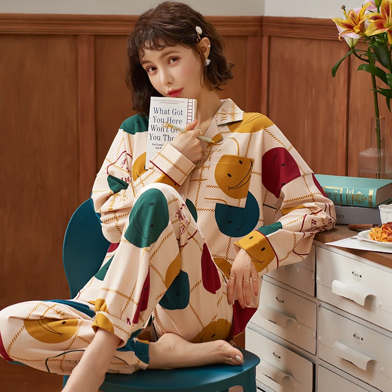 Женский зимний теплый Атласный пижамный комплект Atoff Home Kawaii, домашняя одежда, шелковая ночная рубашка, осень 100%, хлопковая мягкая Пижама
Женский зимний теплый Атласный пижамный комплект Atoff Home Kawaii, домашняя одежда, шелковая ночная рубашка, осень 100%, хлопковая мягкая Пижама