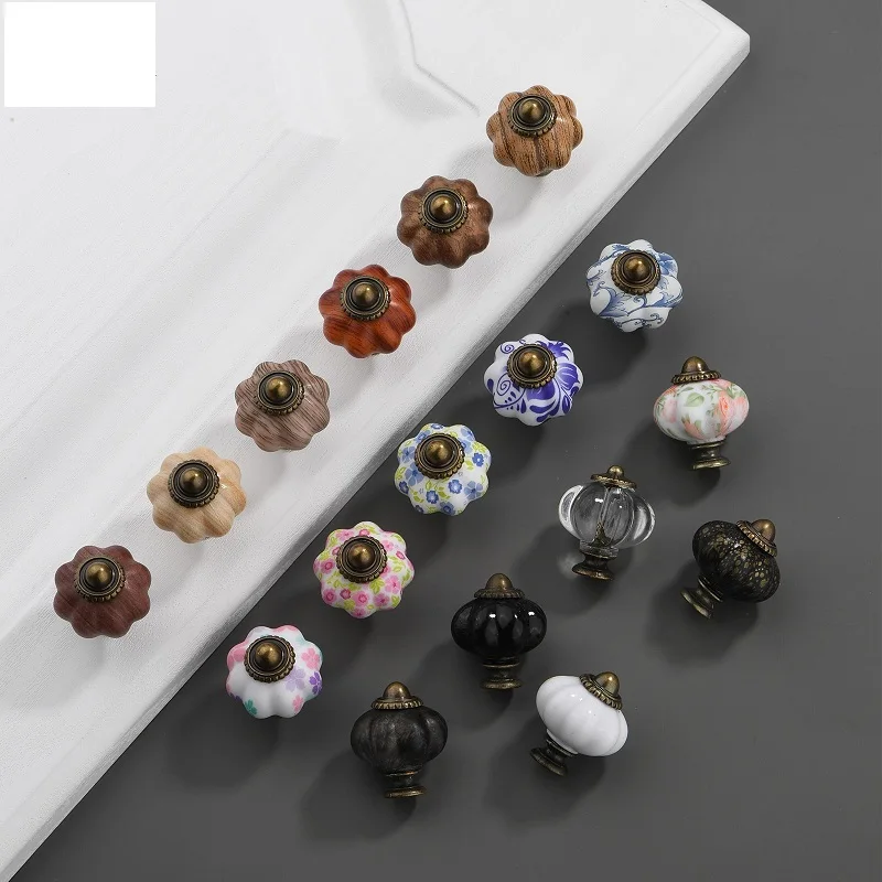 Bedside table handle net drawer handle transparent crystal acrylic single hole pull crystal handle
Bedside table handle net drawer handle transparent crystal acrylic single hole pull crystal handle
