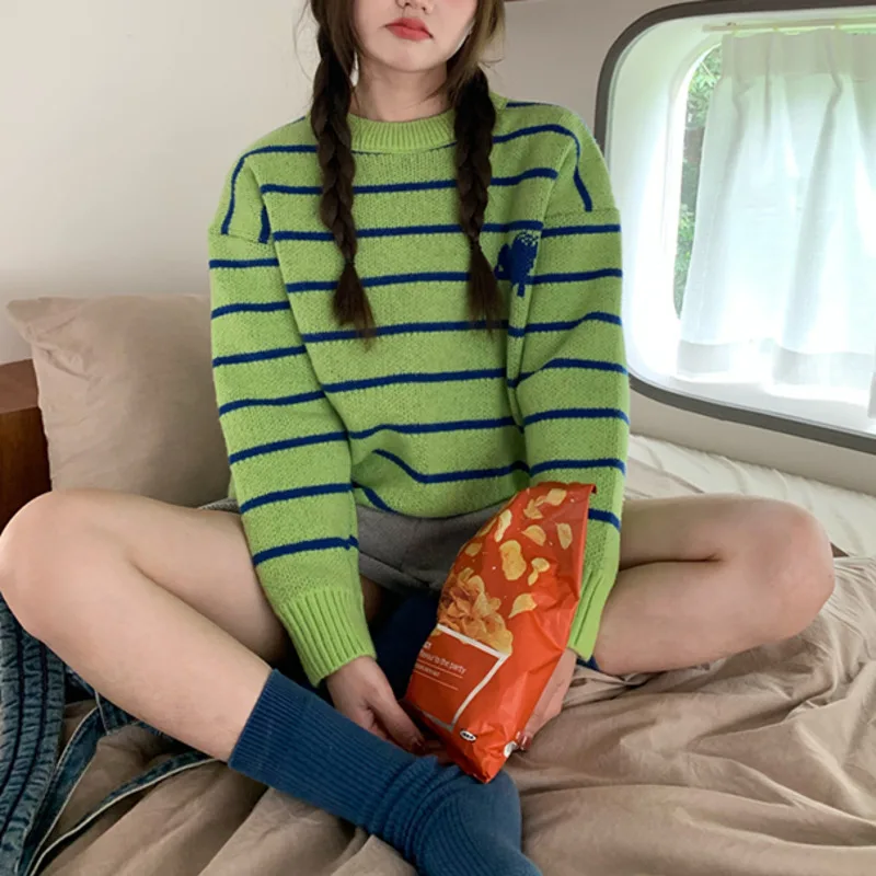 Stripe Color Matching Love Sweater Women's Top Autumn Foreign Style Age Reducing Loose Long Sleeve Sweater Fashion
Stripe Color Matching Love Sweater Women's Top Autumn Foreign Style Age Reducing Loose Long Sleeve Sweater Fashion