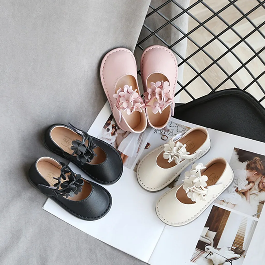Girls' little flowers fashion shoes spring and summer leather shallow mouth flat flowers solid color princess shoes tnis 40*
Girls' little flowers fashion shoes spring and summer leather shallow mouth flat flowers solid color princess shoes tnis 40*