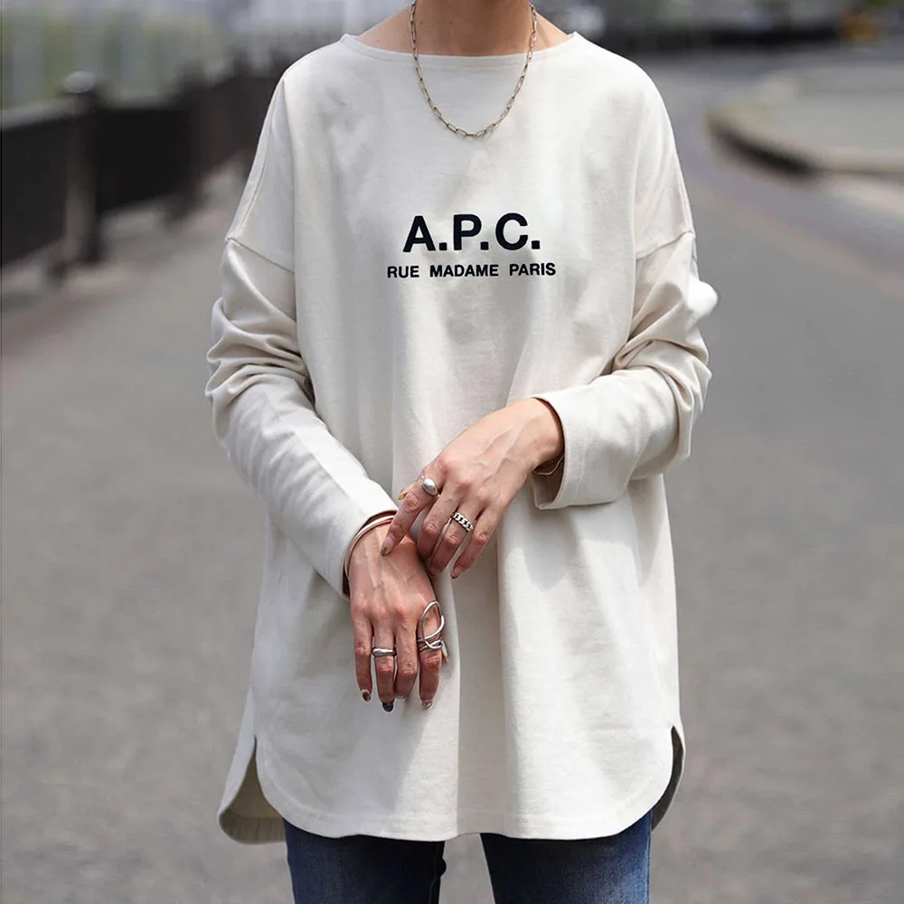Letter Print Round Neck Women's Hoodie Fashion Sweatshirt Long-sleeved Design Loose Split Ladies Top White Basic Simple Clothes
Letter Print Round Neck Women's Hoodie Fashion Sweatshirt Long-sleeved Design Loose Split Ladies Top White Basic Simple Clothes