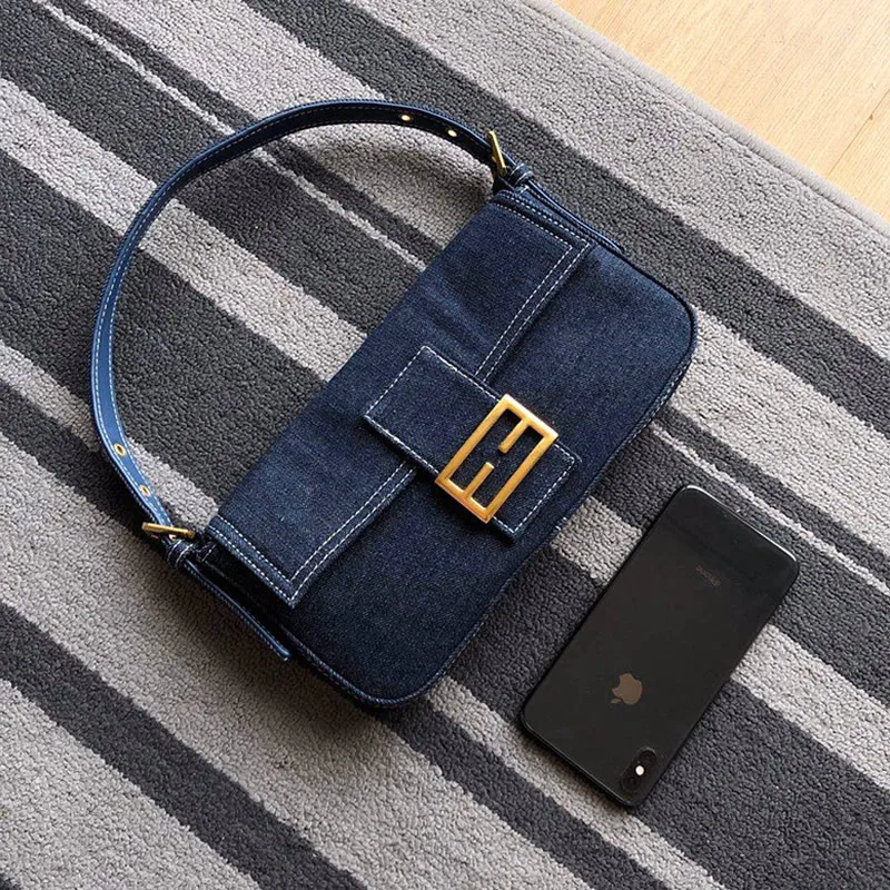 Women's 2020 new European and American net red retro denim club bag armpit bag Single Shoulder Messenger Bag luxury designer
Women's 2020 new European and American net red retro denim club bag armpit bag Single Shoulder Messenger Bag luxury designer