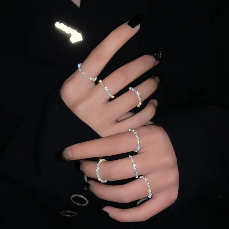 Sparkling ring Korean style light luxury fashion jewelry 2021 new ladies ring Christmas present anillos de acero inoxidable para
Sparkling ring Korean style light luxury fashion jewelry 2021 new ladies ring Christmas present anillos de acero inoxidable para