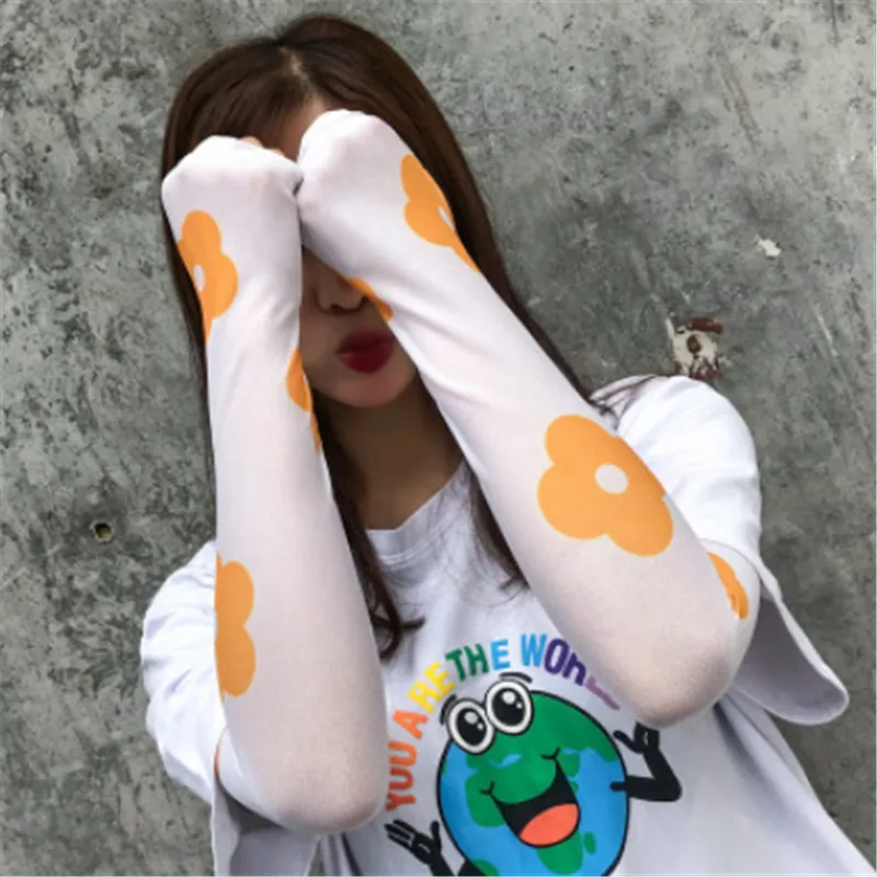 Горячие пять цветов новый дизайн холодные рукава манжеты милые солнцезащитные рукава Нарукавники летние гетры для вождения
Горячие пять цветов новый дизайн холодные рукава манжеты милые солнцезащитные рукава Нарукавники летние гетры для вождения