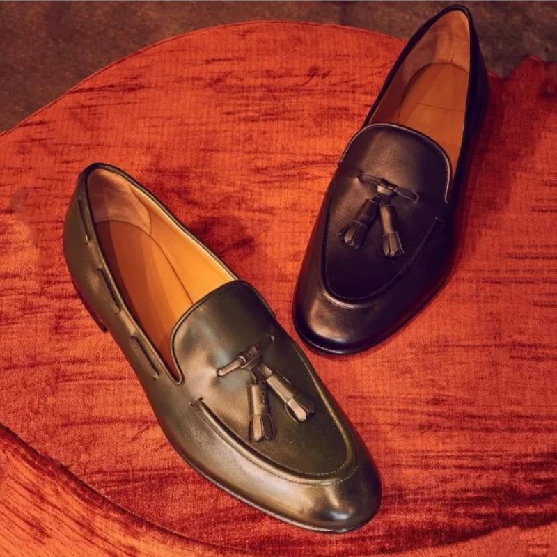 2021 New Business Gentleman Inner Sewing Classic Tassel Casual Soft Sole PU Leather Loafers Fashion Retro Men Shoes 8KH142
2021 New Business Gentleman Inner Sewing Classic Tassel Casual Soft Sole PU Leather Loafers Fashion Retro Men Shoes 8KH142