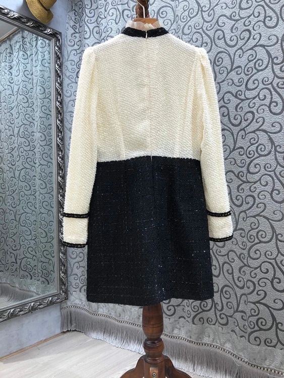 2021 spring new women's neckline mesh stitching woolen fabric decoration color matching long-sleeved dress 228
2021 spring new women's neckline mesh stitching woolen fabric decoration color matching long-sleeved dress 228