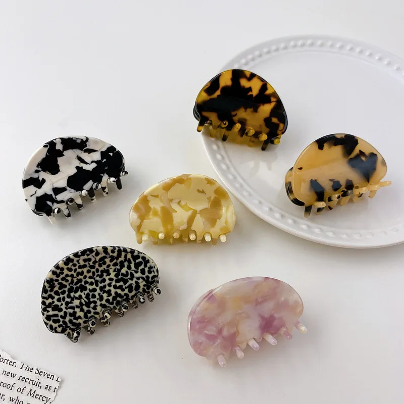 2021 Acetate Hair Claw Clips Women Barrettes Claw Crab Hairpins For Girls New Styling Hair Clip Ponytail Honder Hair Accessories
2021 Acetate Hair Claw Clips Women Barrettes Claw Crab Hairpins For Girls New Styling Hair Clip Ponytail Honder Hair Accessories