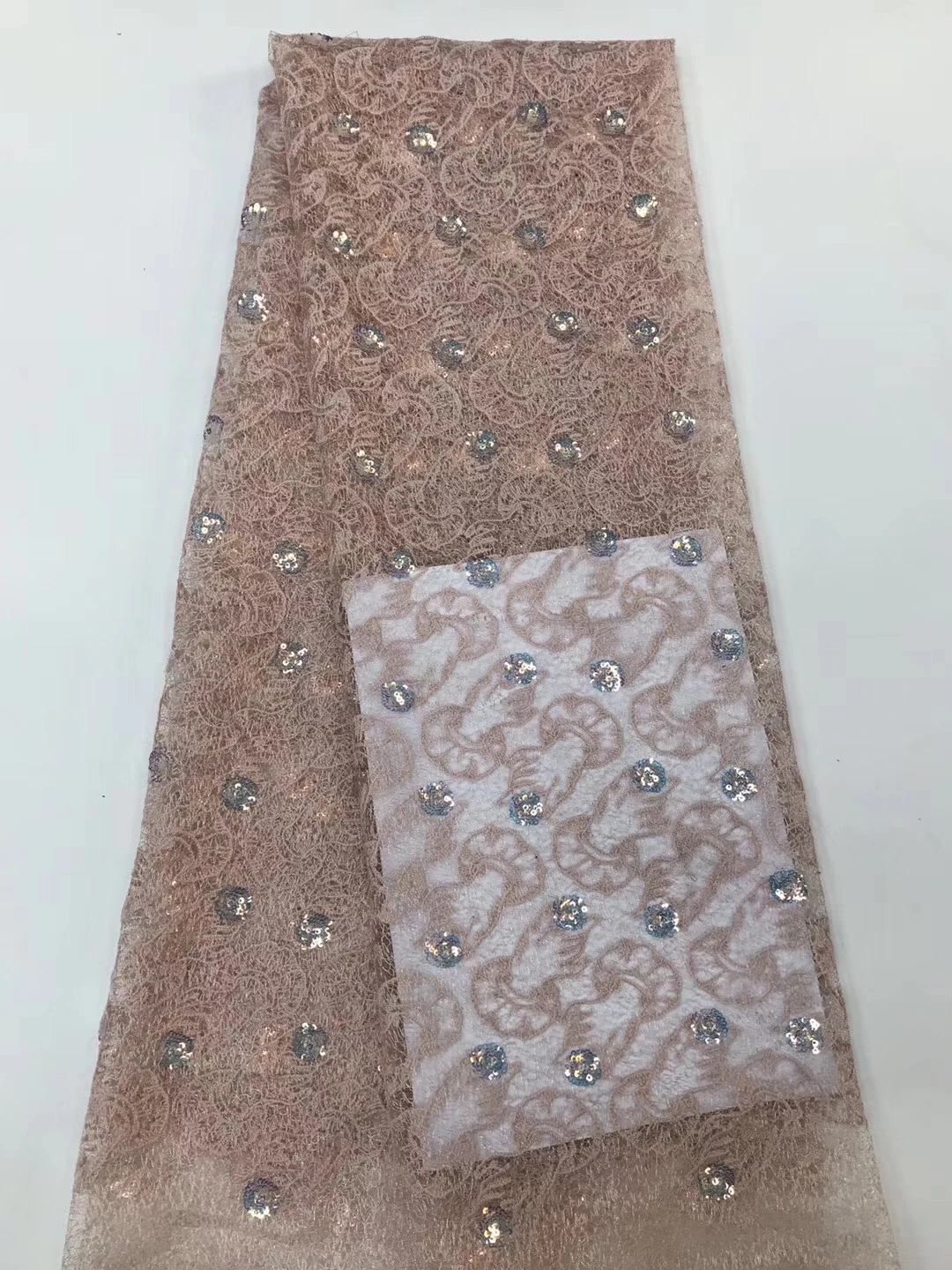 Французская кружевная ткань 2021, Высококачественная африканская Свадебная кружевная ткань с блестками, как нигерийская кружевная ткань D37751
Французская кружевная ткань 2021, Высококачественная африканская Свадебная кружевная ткань с блестками, как нигерийская кружевная ткань D37751