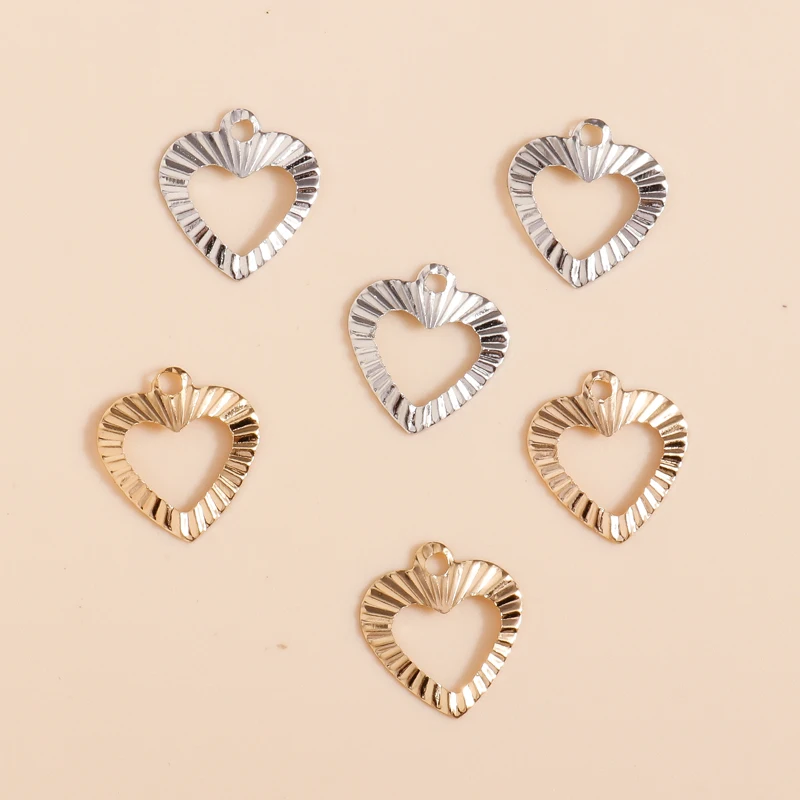 100pcs 13*12mm Hollow Heart Charms Gold Silver Color Metal Iron Sheet DIY Charms Pendants for Making Earrings Necklaces Jewelry
100pcs 13*12mm Hollow Heart Charms Gold Silver Color Metal Iron Sheet DIY Charms Pendants for Making Earrings Necklaces Jewelry