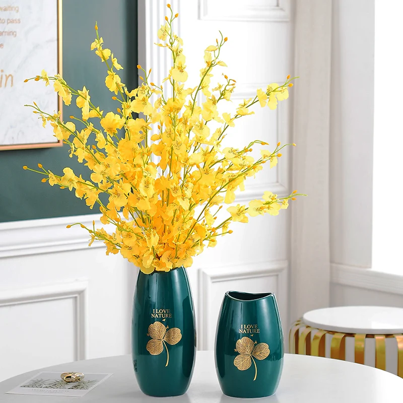 Ceramic vase Nordic creative living room flower arrangement dry flower decoration light extravagant grandmother green water flow
Ceramic vase Nordic creative living room flower arrangement dry flower decoration light extravagant grandmother green water flow