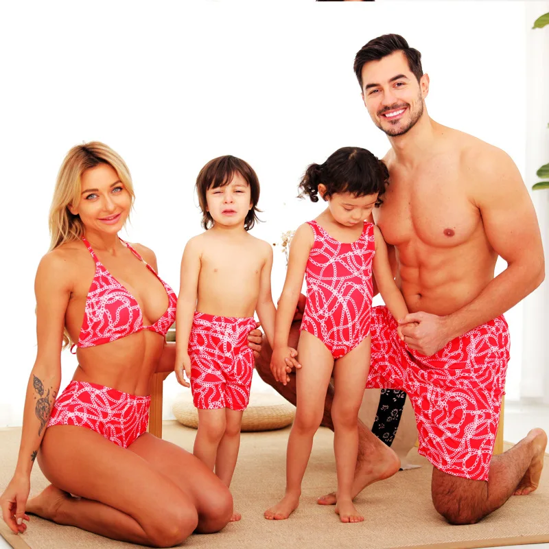 2021 Family Matching Outfits Mother Daughter Swimwear Women Baby Girl Bikini Father Son Beach Shorts
2021 Family Matching Outfits Mother Daughter Swimwear Women Baby Girl Bikini Father Son Beach Shorts