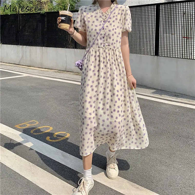 Dresses Women Summer Floral Printed Button V-Neck Lantern Sleeve Elegant Girlish Cozy 2020 Cute Kawaii Loose Womens Dress New
Dresses Women Summer Floral Printed Button V-Neck Lantern Sleeve Elegant Girlish Cozy 2020 Cute Kawaii Loose Womens Dress New
