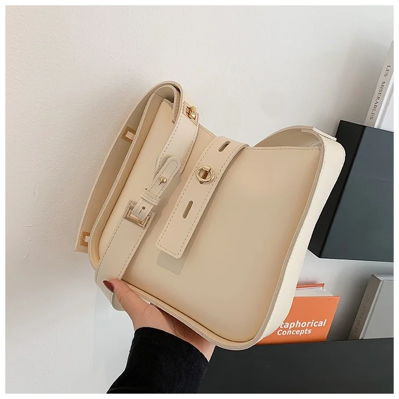 High-quality Ladies Bucket Shoulder Bag 2021 New Korean Fashion Large-capacity All-match Single-shoulder Messenger Bucket Bag
High-quality Ladies Bucket Shoulder Bag 2021 New Korean Fashion Large-capacity All-match Single-shoulder Messenger Bucket Bag