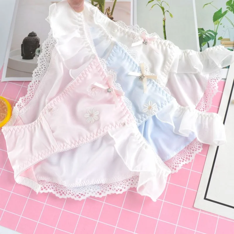 Japanese Loli Thong Underwear Women Panties Transparent Lace Sexy Lingerie Cute Embroidery Thongs Brief Fairy Kawaii Panti Girl
Japanese Loli Thong Underwear Women Panties Transparent Lace Sexy Lingerie Cute Embroidery Thongs Brief Fairy Kawaii Panti Girl