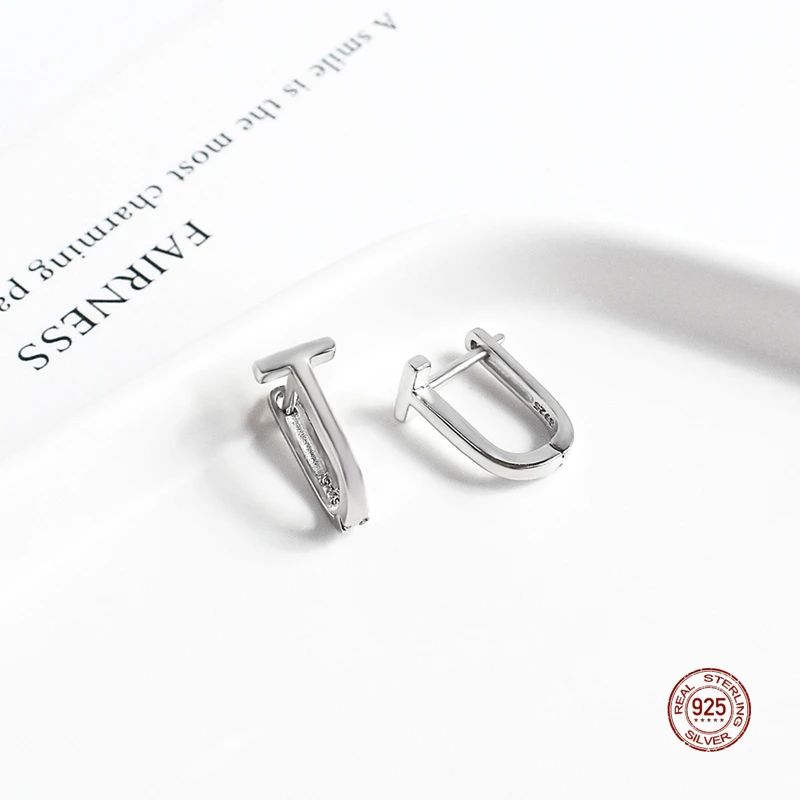 LKO Real 925 Sterling Silver Fashion Simple Letter T Shape Hoop Earrings For Women Party Punk Jewelry Girl Gifts Accessories
LKO Real 925 Sterling Silver Fashion Simple Letter T Shape Hoop Earrings For Women Party Punk Jewelry Girl Gifts Accessories