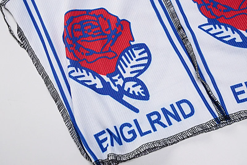 European and American ins fashion stitching flower print high neck sleeveless vest all-match slim slimming cool hot girl blouse
European and American ins fashion stitching flower print high neck sleeveless vest all-match slim slimming cool hot girl blouse