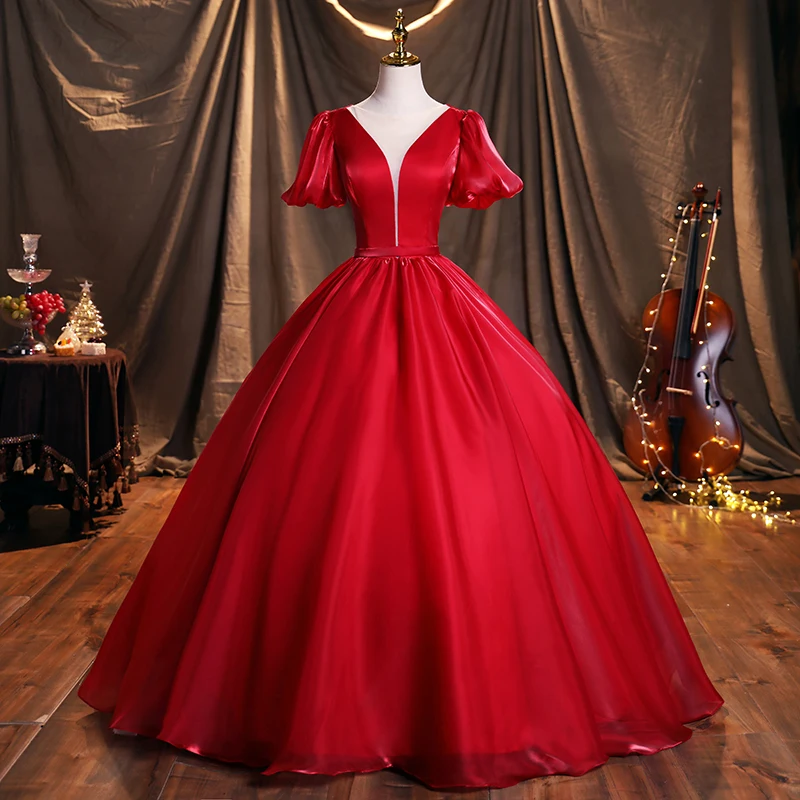 Red Quinceanera Dresses Satin Vestidos Elegant V-neck Party Dress Classic Ball Gown Vintage Prom Dress Robe De Bal
Red Quinceanera Dresses Satin Vestidos Elegant V-neck Party Dress Classic Ball Gown Vintage Prom Dress Robe De Bal
