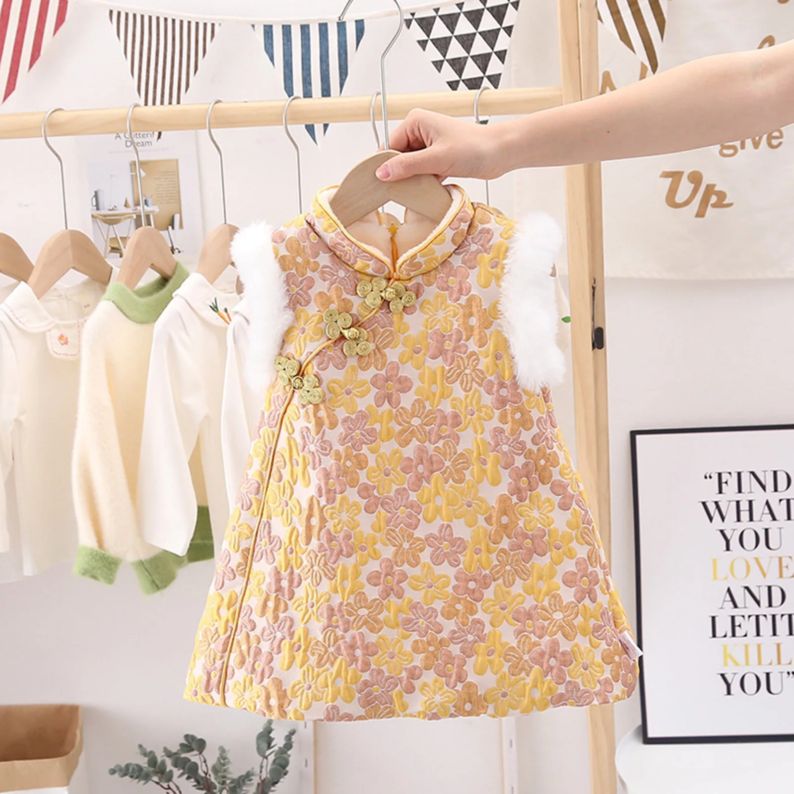 2021 Toddler Baby Kid Girl Lunar Chinese New Year Tang Suit Princess Dresses Clothes newborn baby girl ropa niña 3 años E1
2021 Toddler Baby Kid Girl Lunar Chinese New Year Tang Suit Princess Dresses Clothes newborn baby girl ropa niña 3 años E1