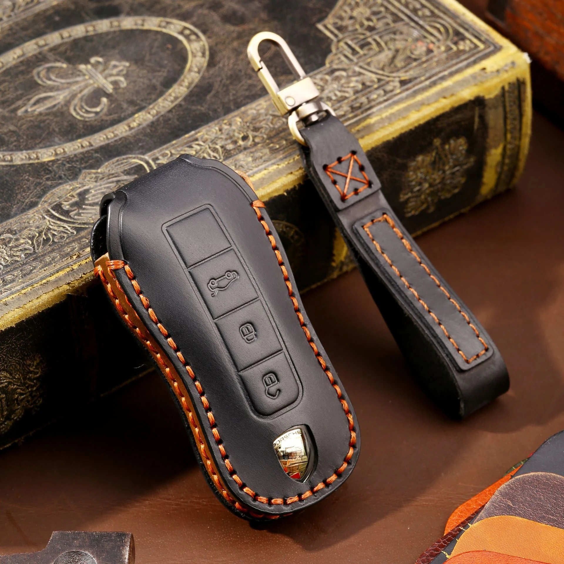 New Luxury Genuine Leather Car Key Cover Case for Porsche Macan 718 Cayenne Palmer Lamela 911 Keychain Holder Auto Accessories
New Luxury Genuine Leather Car Key Cover Case for Porsche Macan 718 Cayenne Palmer Lamela 911 Keychain Holder Auto Accessories