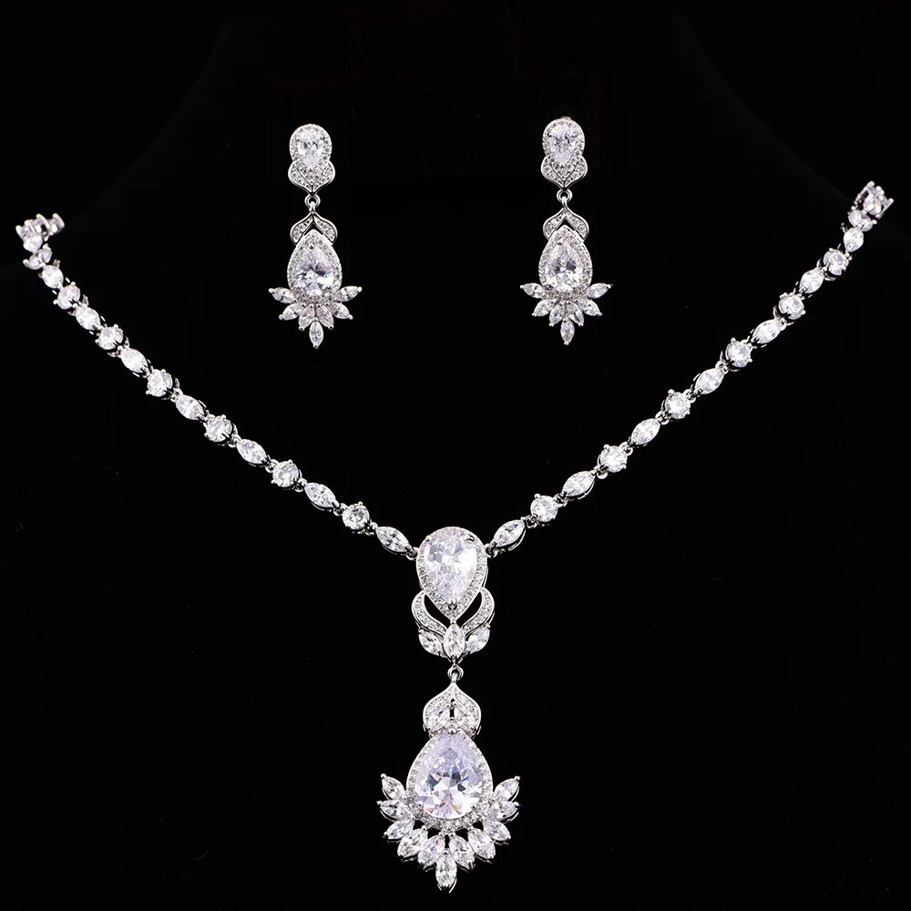 New Arrival Charming Pendant Deep V Dubai Jewelry Sets Wedding Necklace Earrings Sets for Women Bijoux Bijoux Mariage CZL-6098
New Arrival Charming Pendant Deep V Dubai Jewelry Sets Wedding Necklace Earrings Sets for Women Bijoux Bijoux Mariage CZL-6098