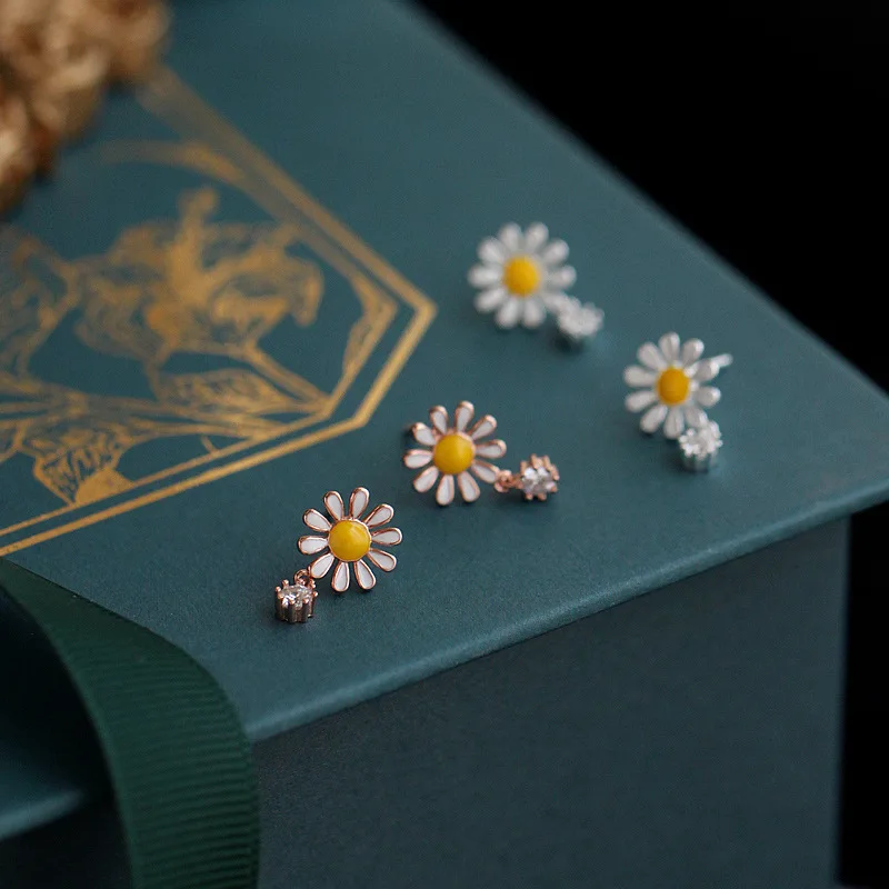 YC4246E S925 Silver Fashion Delicacy Little Daisy Ear Stud GIRL'S Gift Party Banquet WOMEN'S Jewelry Earrings 2021
YC4246E S925 Silver Fashion Delicacy Little Daisy Ear Stud GIRL'S Gift Party Banquet WOMEN'S Jewelry Earrings 2021