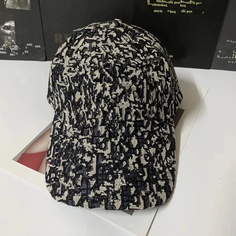 Branded Baseball Hat for Women Caps Mens Fashion Hats Snapback