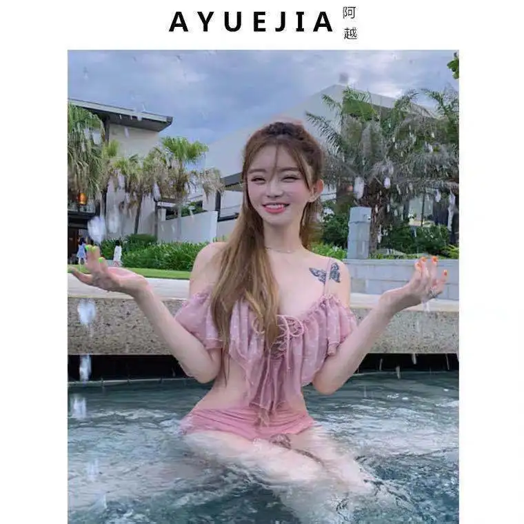 Internet Celebrity Swimsuit Women 's Lace Sexy Tube Top Backless Slimming Pink Korean Ins Style Student Vacation Swimsuit
Internet Celebrity Swimsuit Women 's Lace Sexy Tube Top Backless Slimming Pink Korean Ins Style Student Vacation Swimsuit