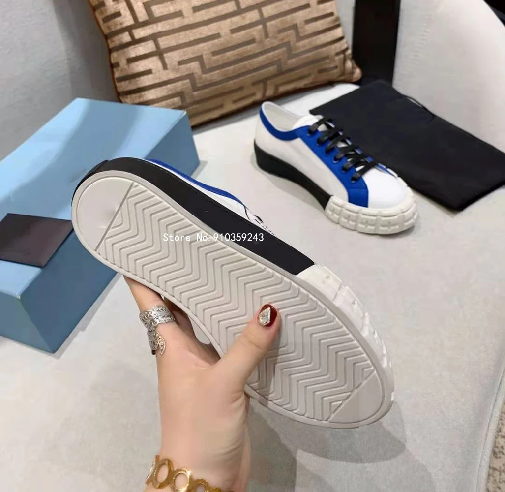 2021 female new designer brand high-quality imported silk collocation leather fashion sneakers 35-40 size
2021 female new designer brand high-quality imported silk collocation leather fashion sneakers 35-40 size