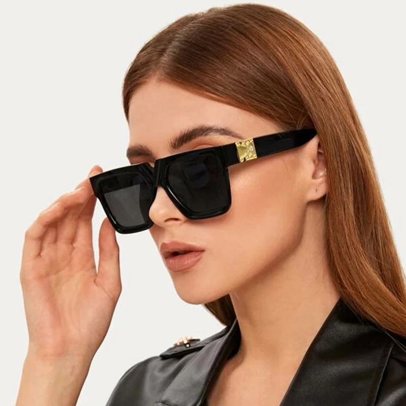 European And American 2021 New Fashion Retro V-shaped Sunglasses Oversize Men PC Party Simple Casual UV400 Women Eyeglasses
European And American 2021 New Fashion Retro V-shaped Sunglasses Oversize Men PC Party Simple Casual UV400 Women Eyeglasses