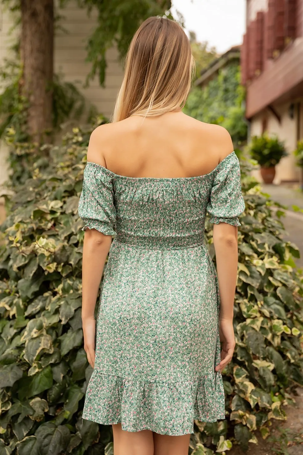 Chest Gipe Mini Floral Dress-GREEN
Chest Gipe Mini Floral Dress-GREEN