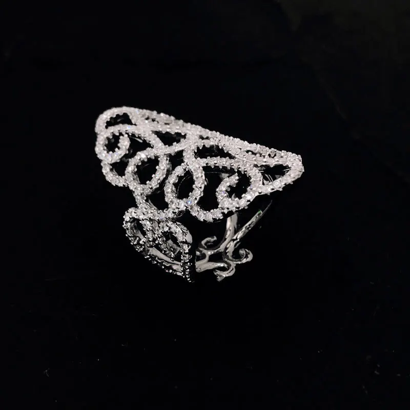 s925 sterling silver new arabesque rings female fashion French light luxury hollow flower rings European and American style gift 
s925 sterling silver new arabesque rings female fashion French light luxury hollow flower rings European and American style gift