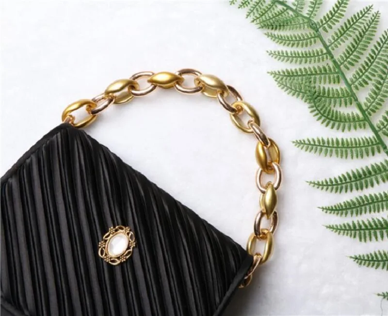 5 colors 40cm high-grade acrylic relics mixed gold characteristics mixed alloy bag chain bag with handle handbag accessories
5 colors 40cm high-grade acrylic relics mixed gold characteristics mixed alloy bag chain bag with handle handbag accessories