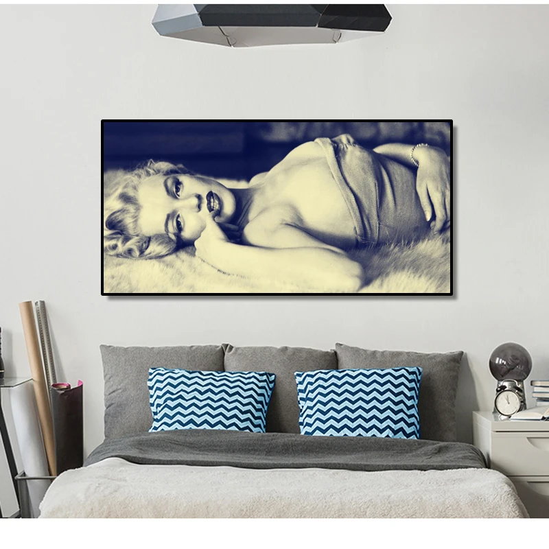 Retro and black and white Portrait Poster Print Wall Art Canvas Painting Sexy half-naked women Picture on the Room Wall Decor
Retro and black and white Portrait Poster Print Wall Art Canvas Painting Sexy half-naked women Picture on the Room Wall Decor