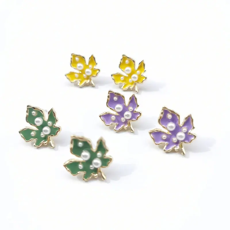 QUMENG 2020 new Fashion sweet Color Leaves stud Earrings for Women Creative Metal Simple small pearl Earrings cute FemaleJewelry
QUMENG 2020 new Fashion sweet Color Leaves stud Earrings for Women Creative Metal Simple small pearl Earrings cute FemaleJewelry