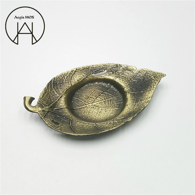 Creative hand-made Leaf Small Teacup bottom Pad shape anti-scalding anti-skid Coaster kung fu Tea set insulation Cup holder
Creative hand-made Leaf Small Teacup bottom Pad shape anti-scalding anti-skid Coaster kung fu Tea set insulation Cup holder