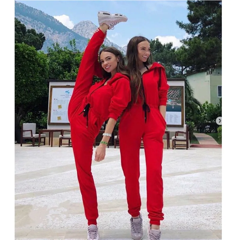 Women Jumpsuit Fashion Fleece Sport Set Long Sleeve Playsuit Hoodies Set Soft Comfortable Rompers Female Tracksuit Autumn 2021
Women Jumpsuit Fashion Fleece Sport Set Long Sleeve Playsuit Hoodies Set Soft Comfortable Rompers Female Tracksuit Autumn 2021