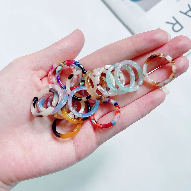 2021 New Transparent Resin Acrylic Rings for Women Colourful Geometric Square Round Rings Casual Finger Jewelry
2021 New Transparent Resin Acrylic Rings for Women Colourful Geometric Square Round Rings Casual Finger Jewelry