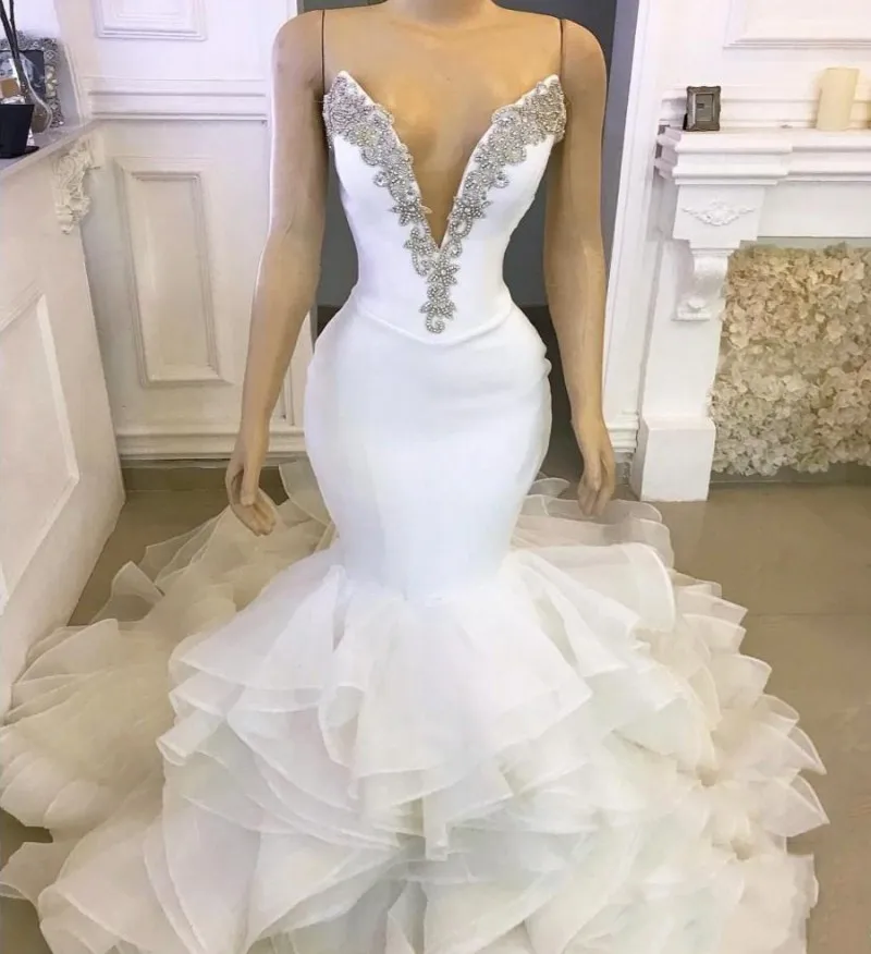 2022 Mermaid African Wedding Dresses With Crystals Beads Bridal Gowns Formal Plus Size Tiered Skirts Lace-up Vestidos Mariee
2022 Mermaid African Wedding Dresses With Crystals Beads Bridal Gowns Formal Plus Size Tiered Skirts Lace-up Vestidos Mariee