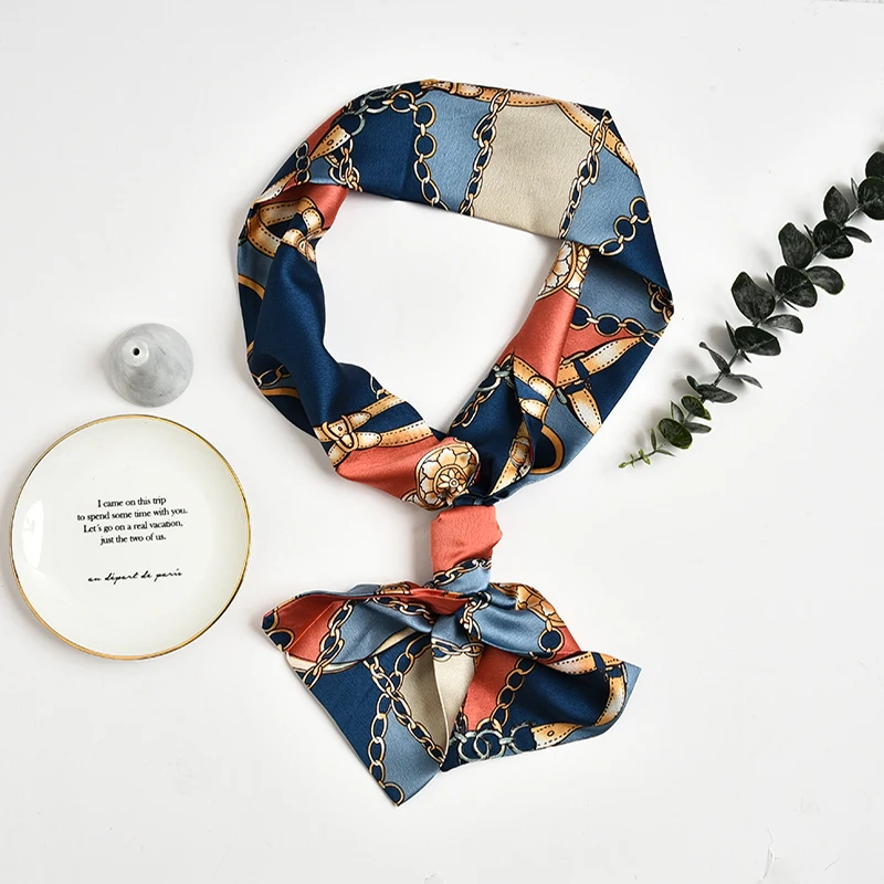 Шарф женский, Шелковый, двухслойный, с надписью
Шарф женский, Шелковый, двухслойный, с надписью