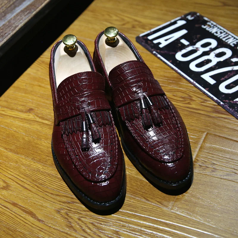 Men Shoes High Quality Leather Men Loafers Shoes Vintage Tassel Men Slip On Outdoor Oxford Shoes Mocassin Homme Delocrd
Men Shoes High Quality Leather Men Loafers Shoes Vintage Tassel Men Slip On Outdoor Oxford Shoes Mocassin Homme Delocrd