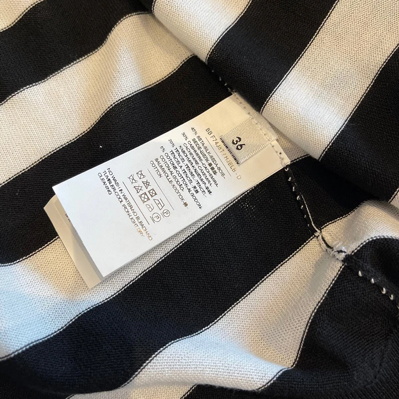 Vintage Knit Cardigan Women Long Sleeve Sweater Coat Casual Striped Knitted Sweater Cardigan
Vintage Knit Cardigan Women Long Sleeve Sweater Coat Casual Striped Knitted Sweater Cardigan