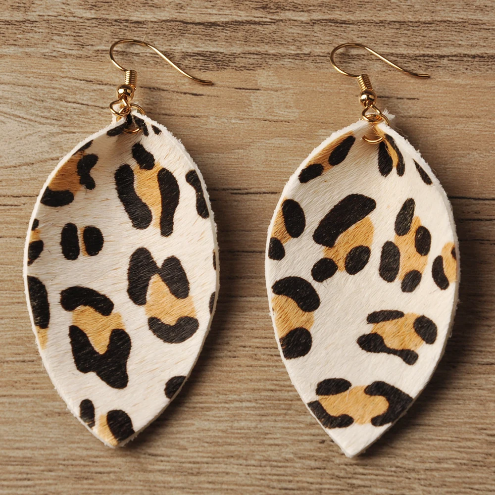 Лидер продаж, классические маленькие кожаные серьги с леопардовым принтом и листьями 
Лидер продаж, классические маленькие кожаные серьги с леопардовым принтом и листьями