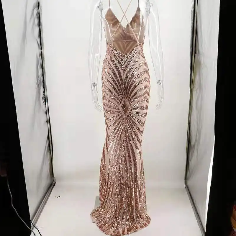 New Sexy Style Female Backless Sequin Prom Dresses V-neck Maxi dress Evening Dress Custom
New Sexy Style Female Backless Sequin Prom Dresses V-neck Maxi dress Evening Dress Custom
