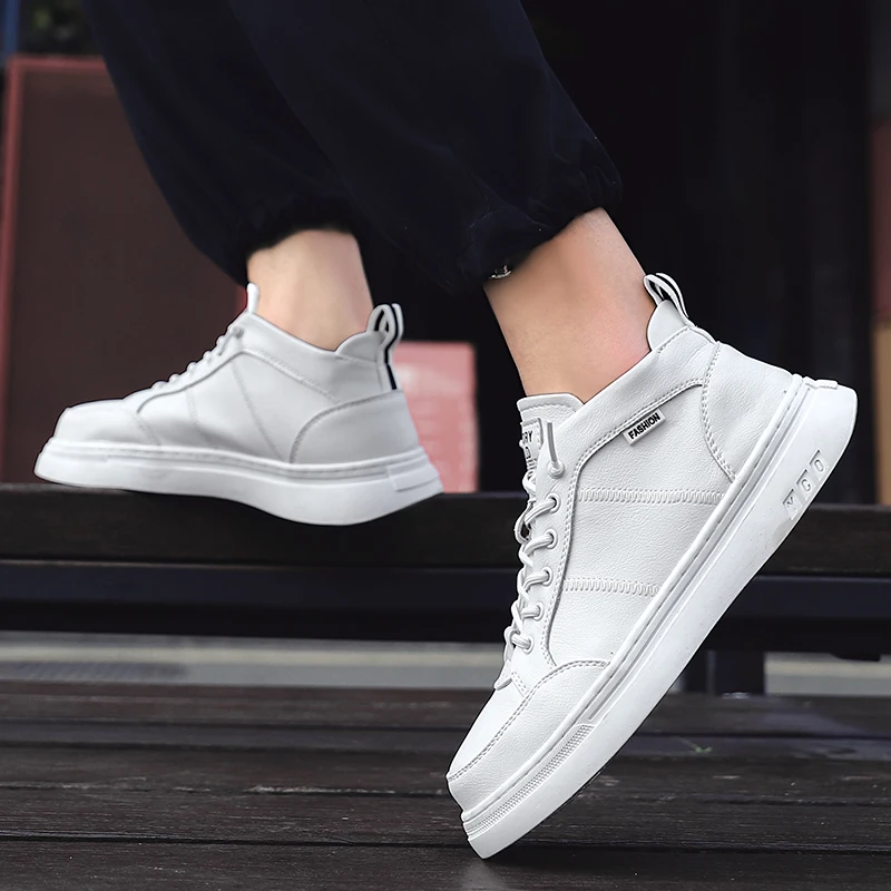 2021Men lace up Trend Comfortable Soft Leather Sneakers Men Flat Casual Driving Dress Outdoor Walking Footwear Men High Top
2021Men lace up Trend Comfortable Soft Leather Sneakers Men Flat Casual Driving Dress Outdoor Walking Footwear Men High Top